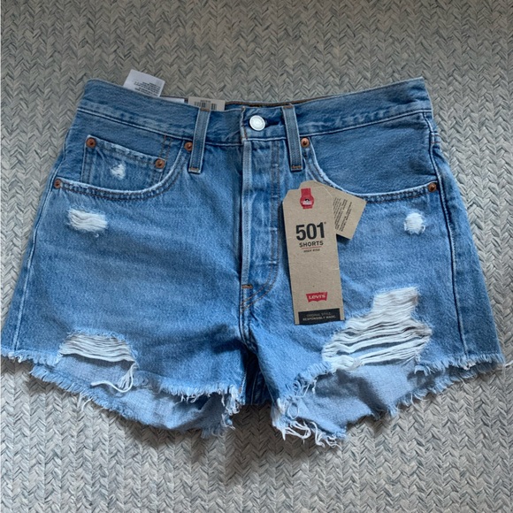 Levi's Pants - NEW WITH TAGS Levi’s 501 High Rise Jean Shorts